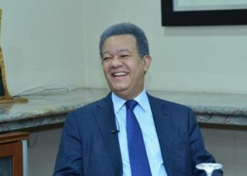 Leonel Fernández dice Gobierno usa fondos de pensiones en campaña