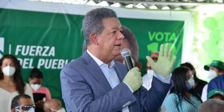 Leonel Fernández dice por maltrato en el PLD miles de peledeístas pasan a Fuerza del Pueblo