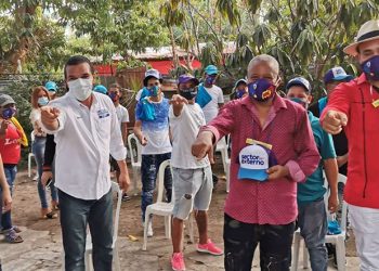 Sector Externo con Gonzalo en Santo Domingo Este  juramenta nuevo equipo