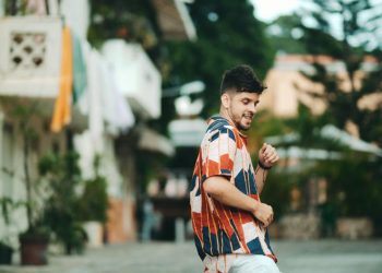 Cantante Sange promociona su reciente sencillo, “Locura”