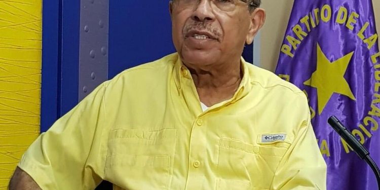 Montás afirma Gonzalo tiene capacidad y experiencia para superar crisis