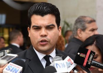 Diputado Arnaud dice presupuesto complementario favorece a Gonzalo Castillo