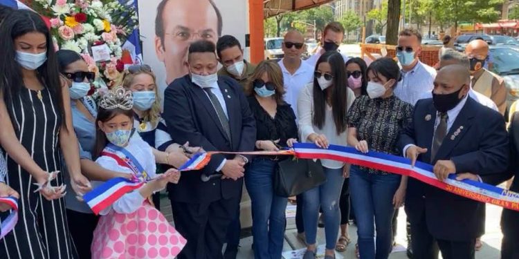 La Gran Parada Dominicana del Bronx  rinde tributo a  Charles Canaán  y  demás caídos por el Covid-19 en la celebración del 31 aniversario de la organización .