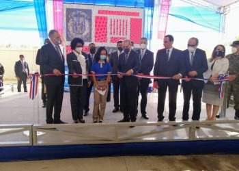 Presidente Medina deja en servicio 12 escuelas en el Gran Santo Domingo