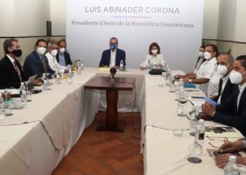 Luis Abinader enfocado en el desafío que le representa el COVID-19