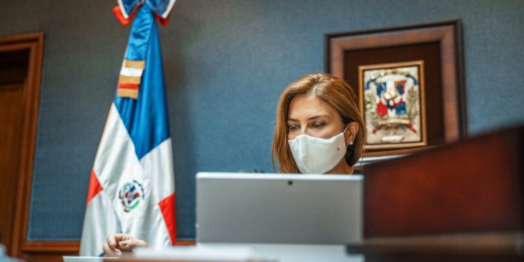 ADN realiza foro Sostenibilidad 3R sobre manejo eficaz de los residuos