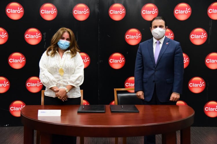 Claro firma acuerdos de conectividad con UNICARIBE, UNPHU, UTESA y UNIBE