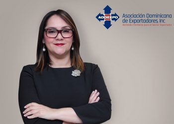 Elizabeth Mena es la nueva presidenta de Adoexpo
