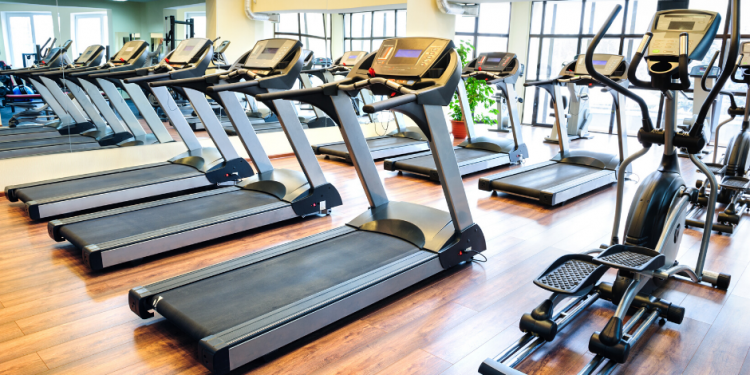 Gimnasios y centros deportivos dicen estar desprotegidos en medio de la pandemia