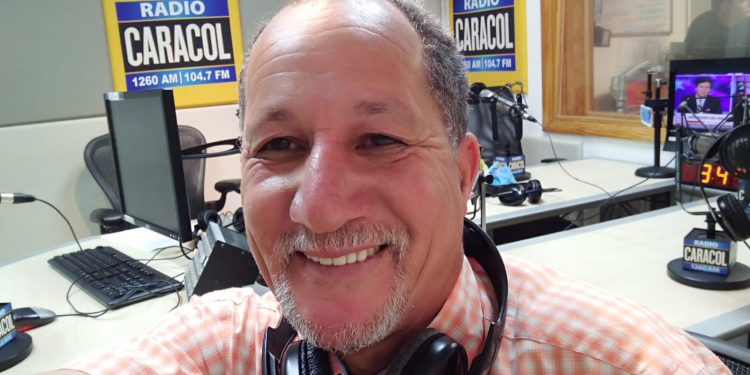 Periodista dominicano FL exhorta acudan a votar para fortalecer democracia