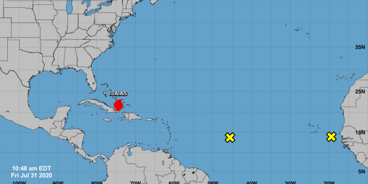 Vigilan dos zonas de aguaceros y tormentas una con 50% de convertirse en ciclón