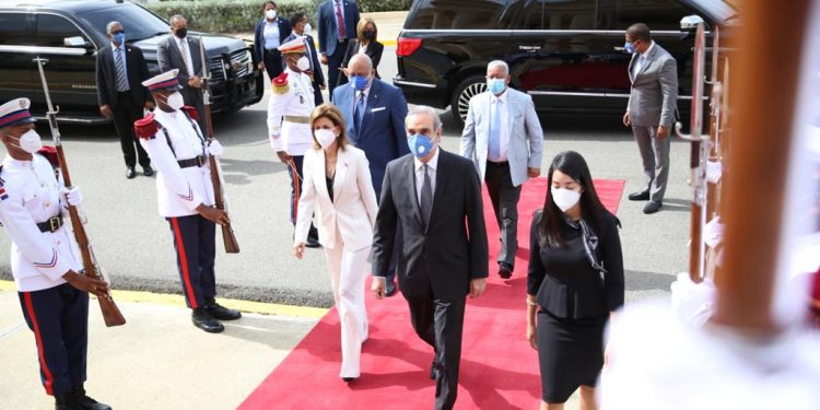 La visita en gráfica del presidente electo Luis Abinader al Palacio Nacional