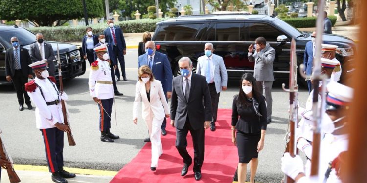 La visita en gráfica del presidente electo Luis Abinader al Palacio Nacional