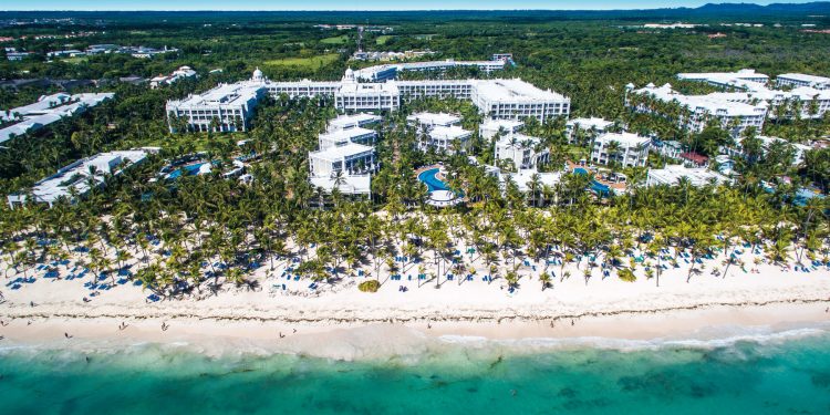 Reabre el primer hotel de RIU en Punta Cana
