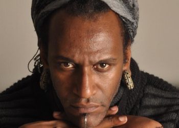 Un nuevo teatro se abre en R. D.