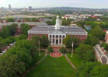 Universidades EEUU. defienden estudiantes foráneos