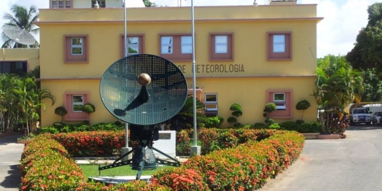 ONAMET vigila onda tropical puede convertirse en ciclón en dos días