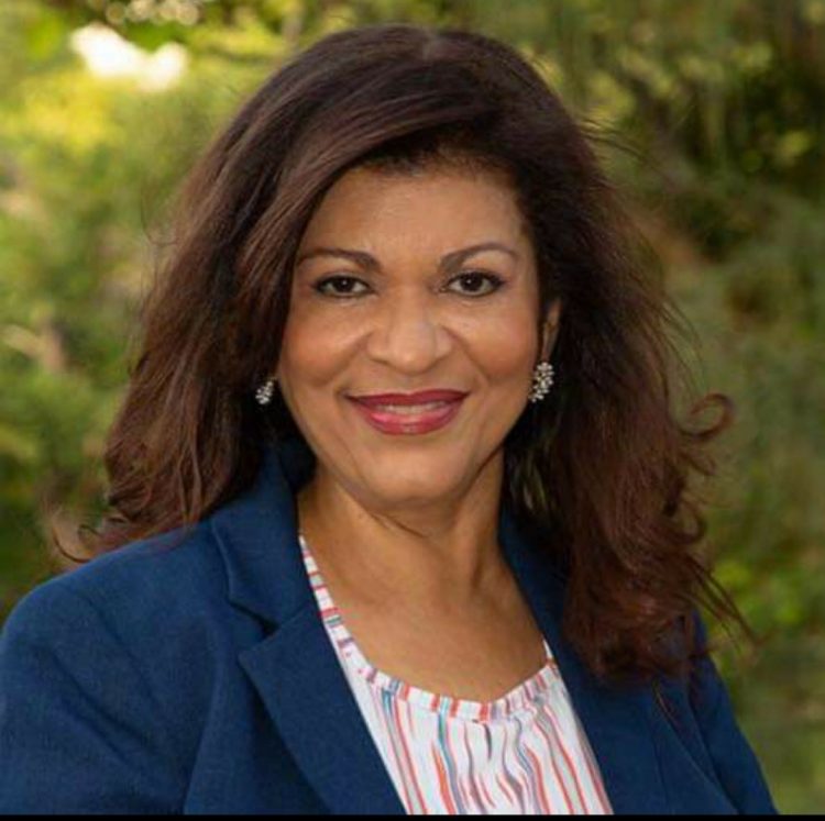 Dos dominicanos ganan en primarias en PR