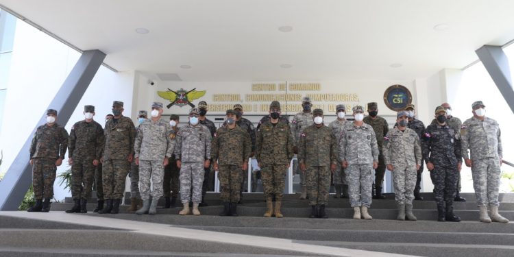 Más militares patrullarán calles para hacer respetar el toque de queda