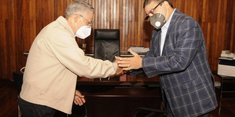 Comprometidos con impulsar deportes en Santo Domingo Este