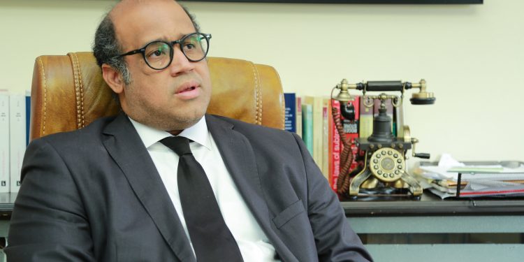 Abogado afirma Flavio Espinal evadió las principales faltas en la aprobación de nuevo aeropuerto