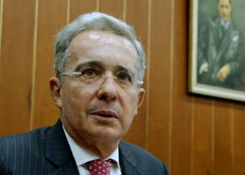 Corte colombiana ordena captura de ex presidente Alvaro Uribe
