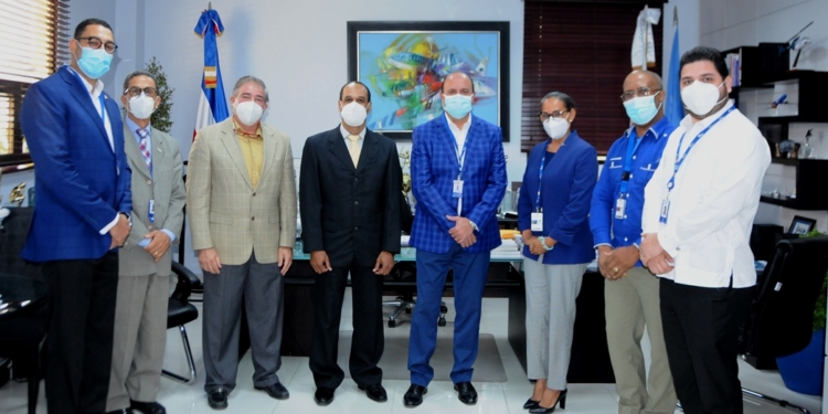 Caamaño Vélez inicia su gestión en el IDAC