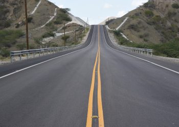 Presidente Medina inaugura la reconstruida y ampliada carretera Azua-Barahona