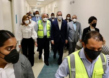 Abinader visita Ciudad Sanitaria Dr. Luis Eduardo Aybar.