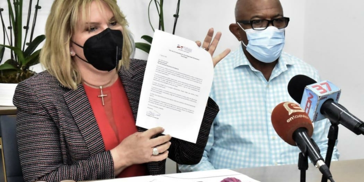 En Plan Social suplantaron discos duros con anuencia de Iris Guaba