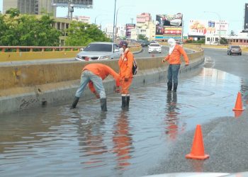 MOPC  interviene puntos afectados por lluvias de tormenta Laura