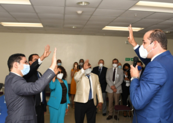 Adolfo Pérez juramenta subdirectores de PROMESE/CAL