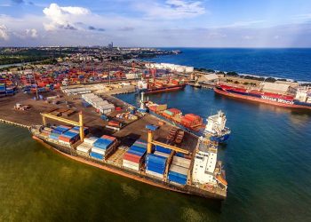 Suspenden entrada y salida de buques de puertos dominicanos