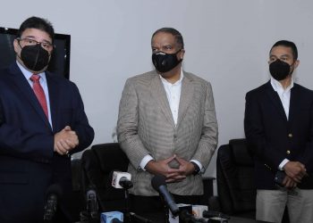 Díaz y Camacho coordinan transición en el Ministerio de Deportes