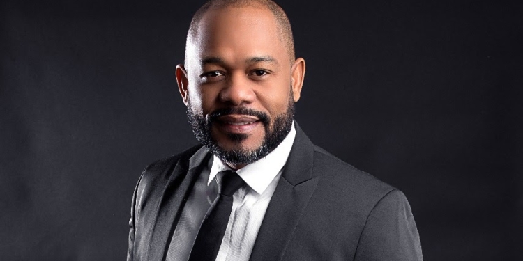 Pakolé suena en radio y plataformas digitales  con “Caballero”