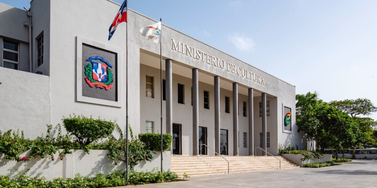 Selman critica Carmen Heredia dijera recibió Ministerio de Cultura en estado deplorable