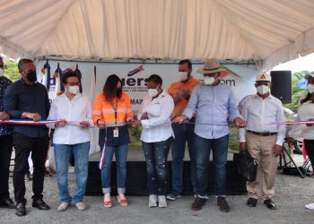 Cormidom inaugura un proyecto de rehabilitación de redes llevará energía comunidades cercana a minas