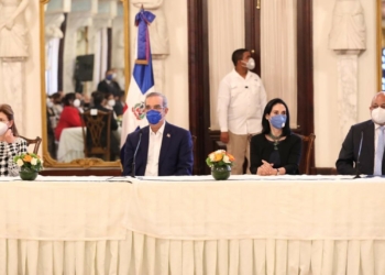 Fulcar: año escolar será virtual, por radio y TV