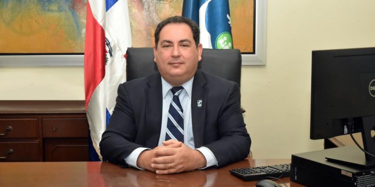 Presidente Luis Abinader designa a Mario Lama director ejecutivo del SNS