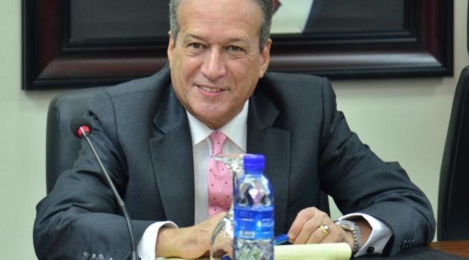 Regresó Reinaldo Pared Pérez tras cirugía en EE.UU.