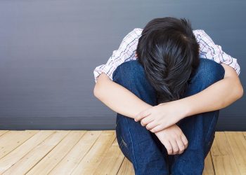 Investigación: niños con traumas temprano en la vida envejecen más rápido