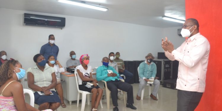 Comunidades evangélicas quieren incidir en el destino de Punta Catalina