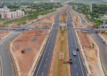Presidente Medina inaugura avenida Ecológica en Santo Domingo Este
