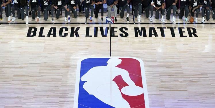 Deporte de EE.UU., escudo contra racismo y brutalidad policial