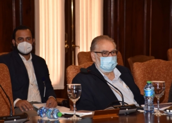 Ministro de Economía presenta plan plurianual