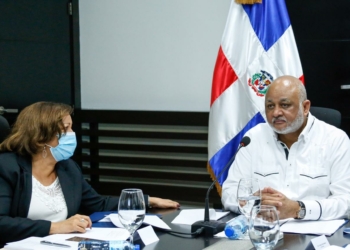 Ministro Roberto Fulcar presenta Plan de Educación ante el CECC/SICA