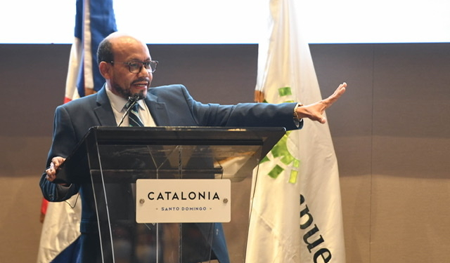 DGII celebra encuentro con administradores Locales por Ley 46-20