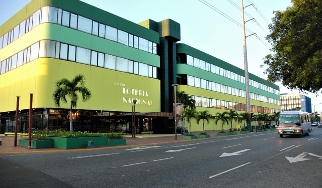 Lotería Nacional alerta sobre fraudes de bancas ilegales