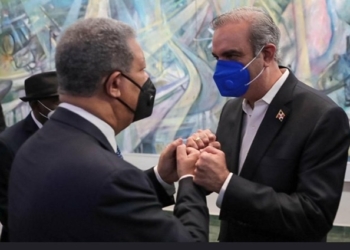 Abinader está reunido con Leonel en FUNGLODE