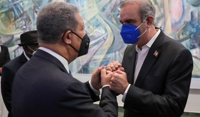 Abinader está reunido con Leonel en FUNGLODE